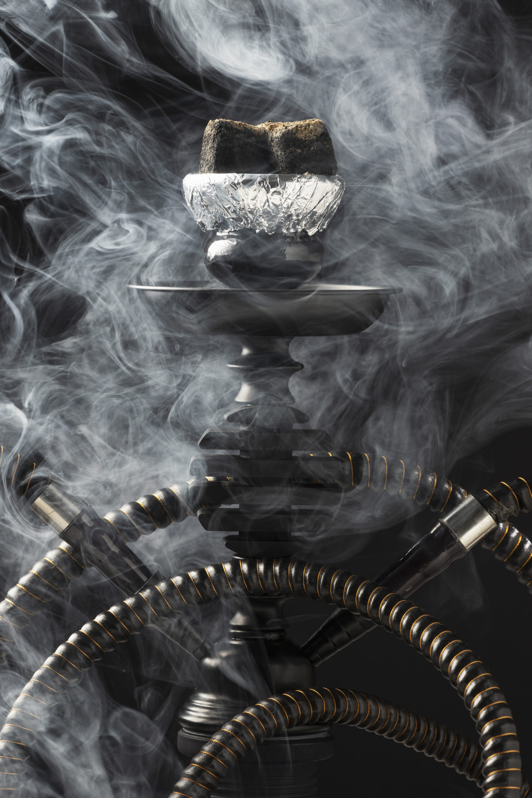 close-up-hookah-vaping